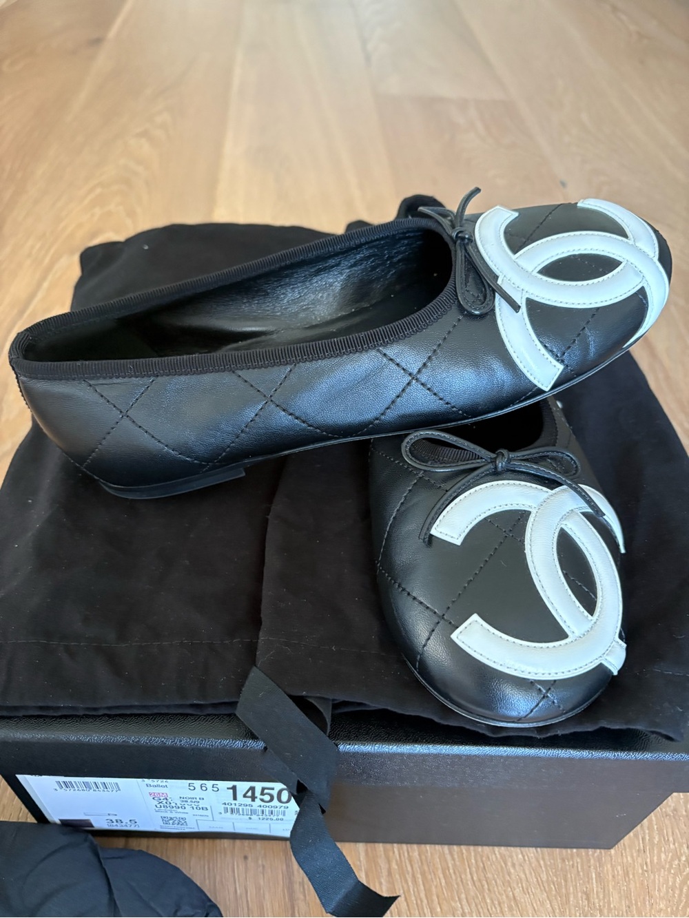 Chanel Cambon 2026 Quilted Black Ballet Flats With White CC Logo - Picture 8 of 14